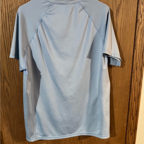 Light Blue Fit Scrubs men’s top. Silver thread for bacteria resistance. - Picture 2 of 2